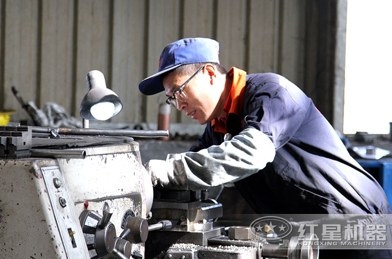 車間作業工人